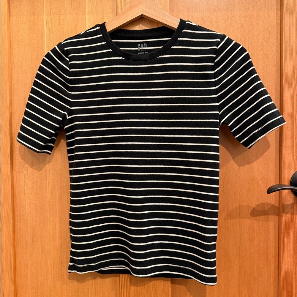 GAP Black and White Striped Crewneck Tee